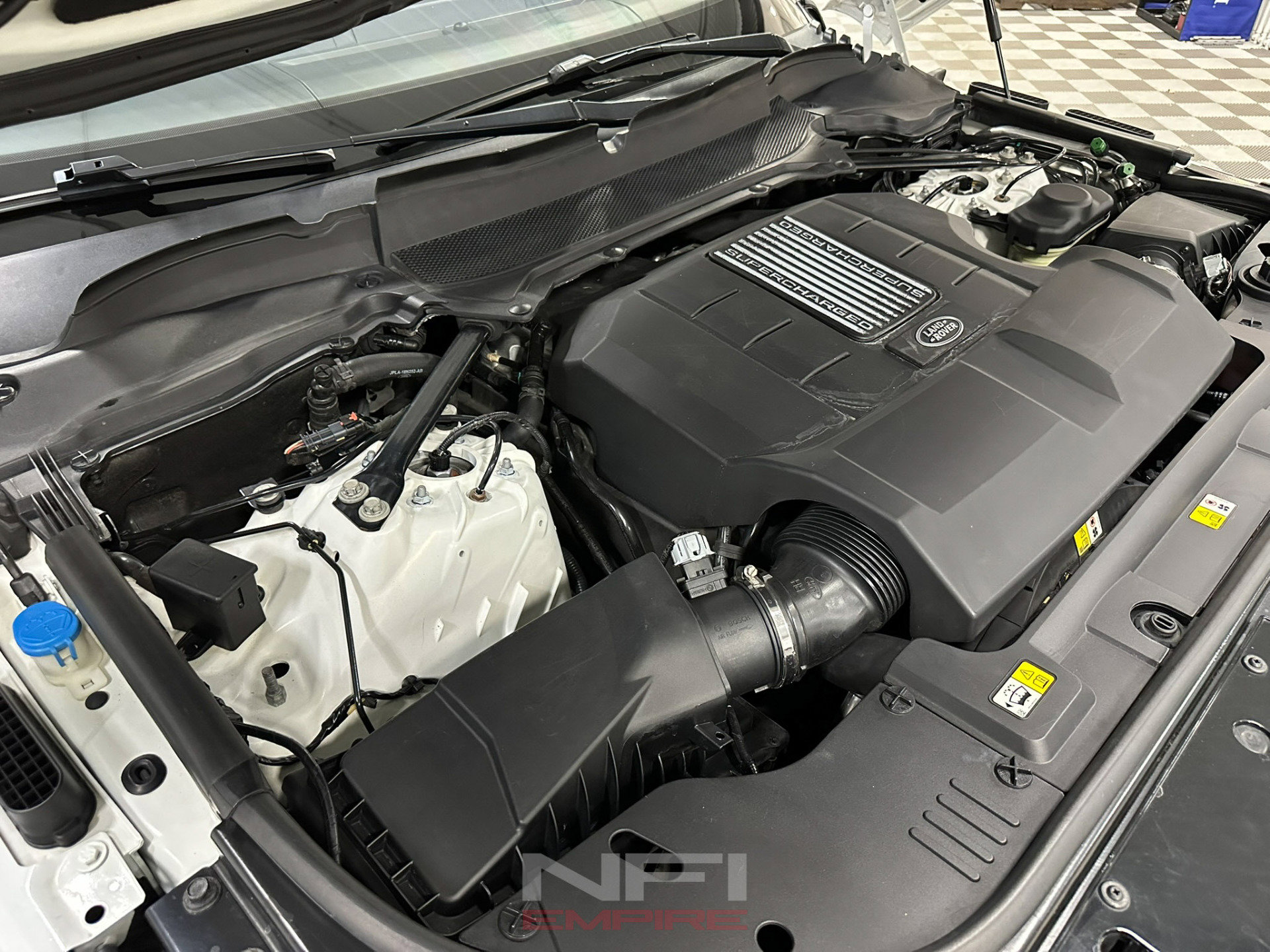 Used 2018 Land Rover Range Rover Supercharged AWD/4WD image 55