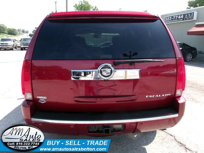 Used 2010 Cadillac Escalade Luxury AWD/4WD image 3