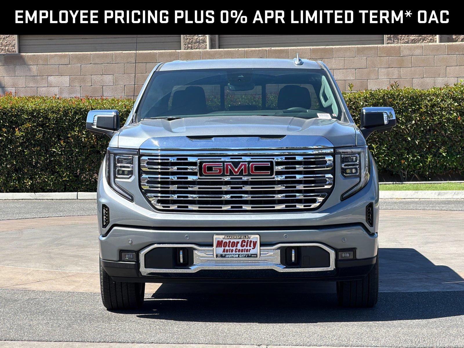 New 2026 GMC Sierra 1500 Denali w/ Denali Reserve Package AWD/4WD image 9