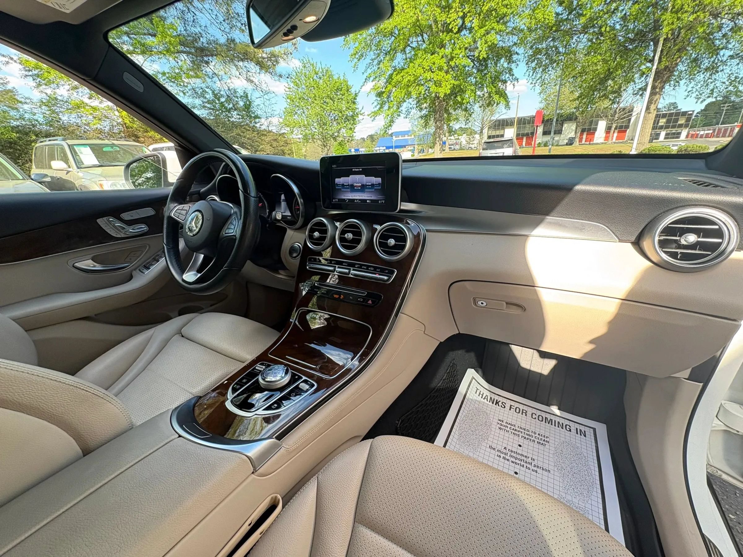 Used 2018 Mercedes-Benz GLC 300 4MATIC image 10