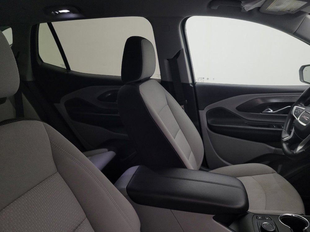 Used 2023 GMC Terrain SLE w/ Driver Convenience Package image 21