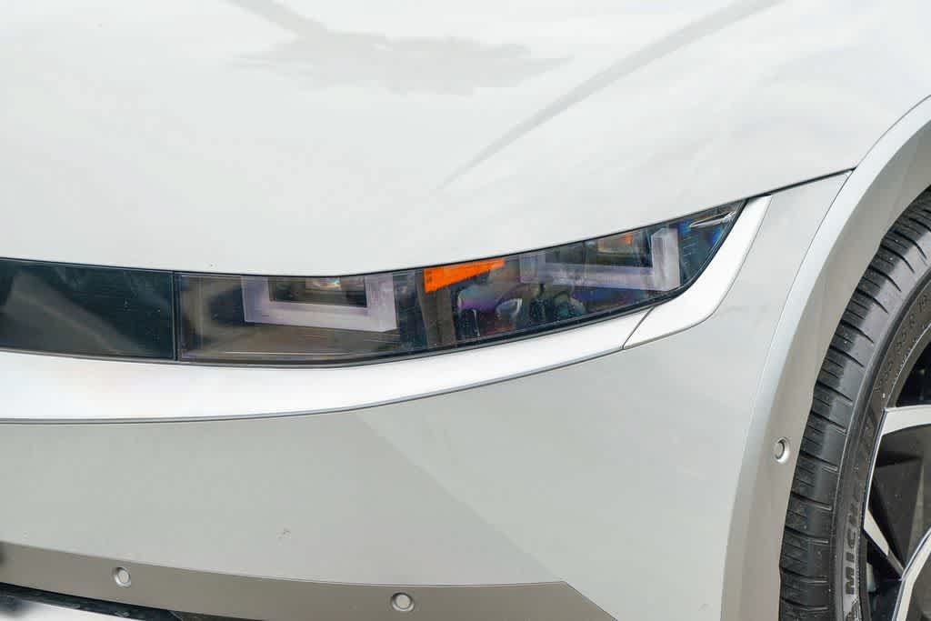 Used 2024 Hyundai Ioniq 5 Limited RWD image 9
