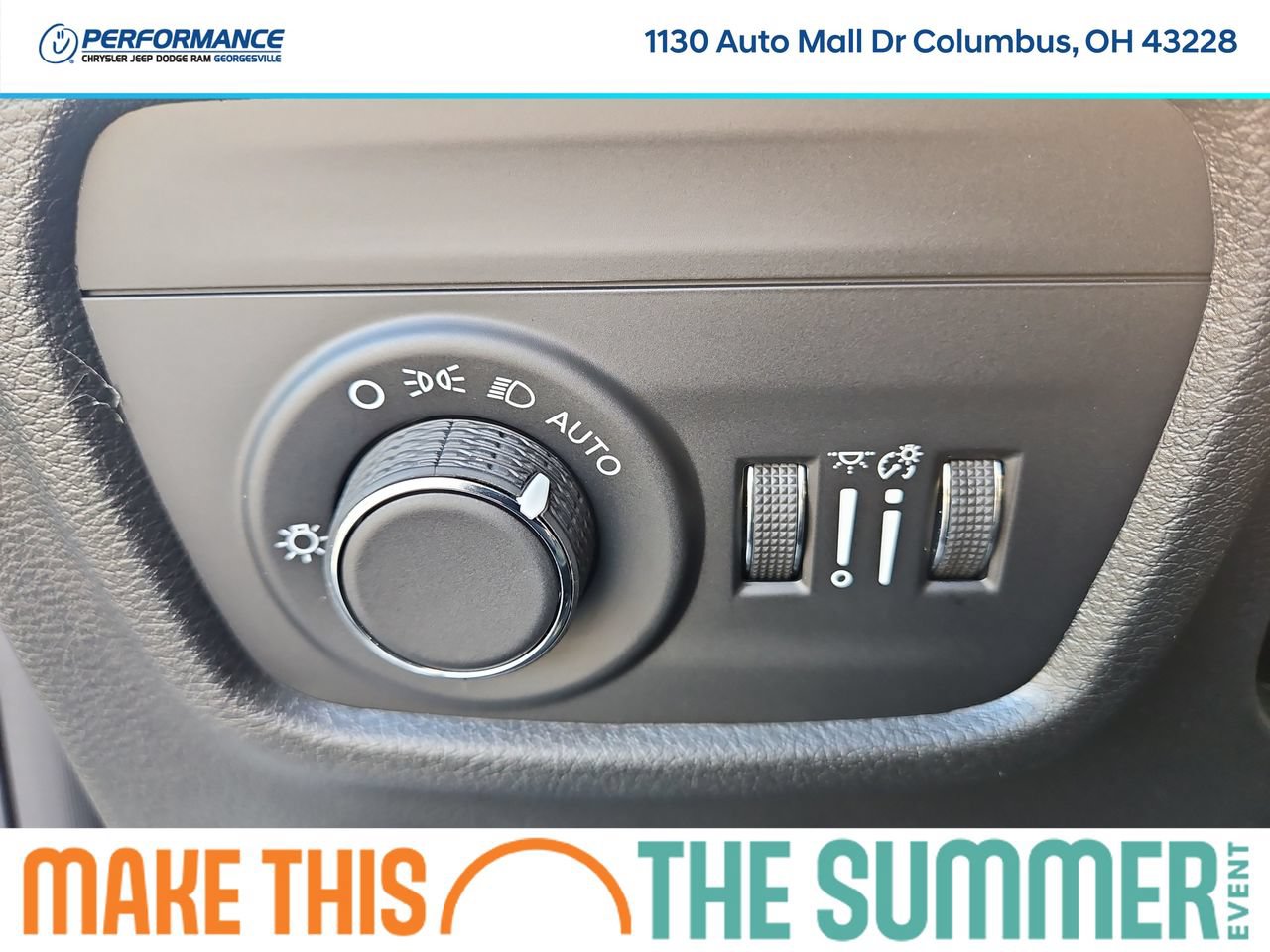New 2026 Jeep Grand Cherokee Altitude AWD/4WD image 29