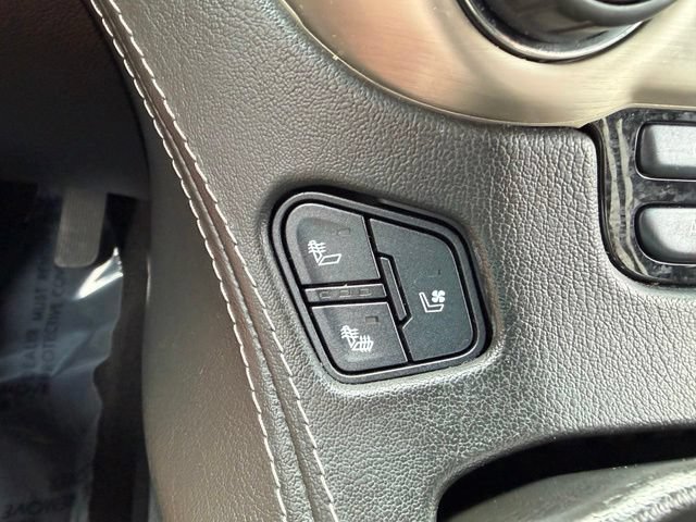 Used 2017 GMC Yukon Denali w/ Open Road Package AWD/4WD image 26