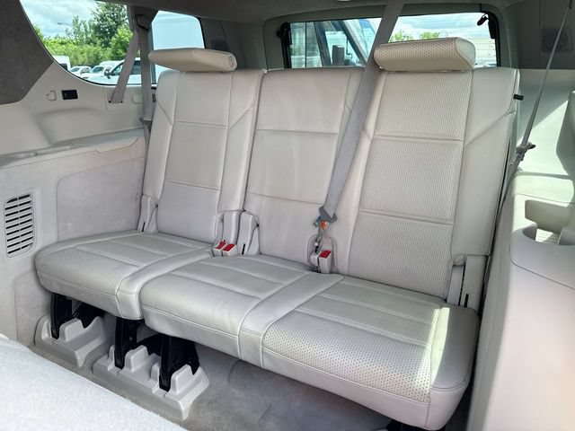 Used 2022 Cadillac Escalade ESV Premium Luxury Platinum AWD/4WD image 24