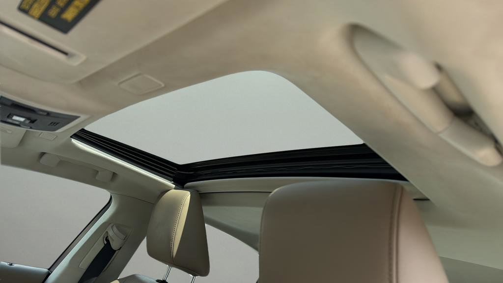 Used 2019 Lexus ES 350 w/ Accessory Package 2 image 12