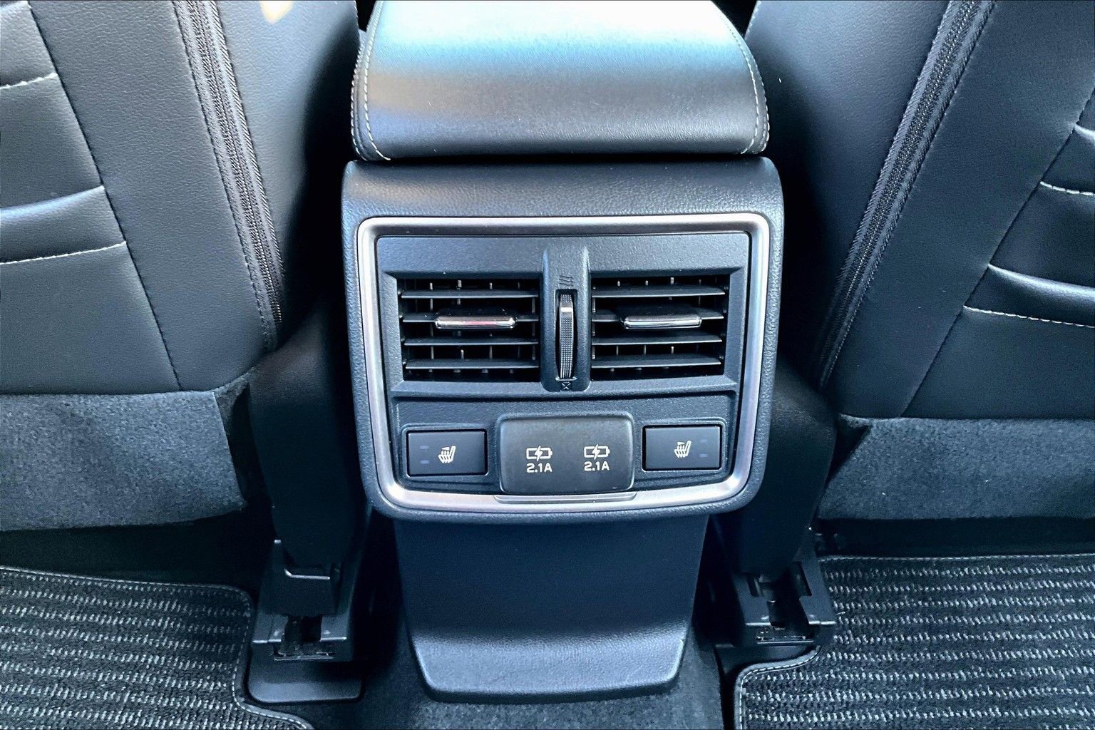 Used 2022 Subaru Forester Touring image 14