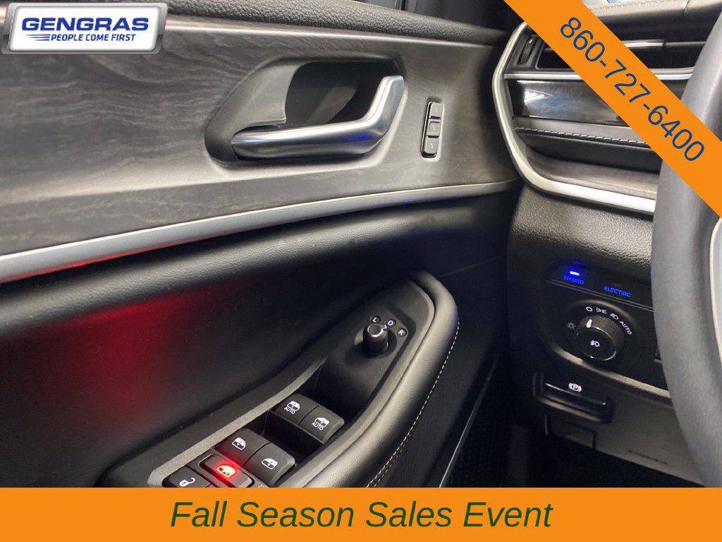 Used 2022 Jeep Grand Cherokee Limited 4xe w/ MOPAR Finishing Package AWD/4WD image 24