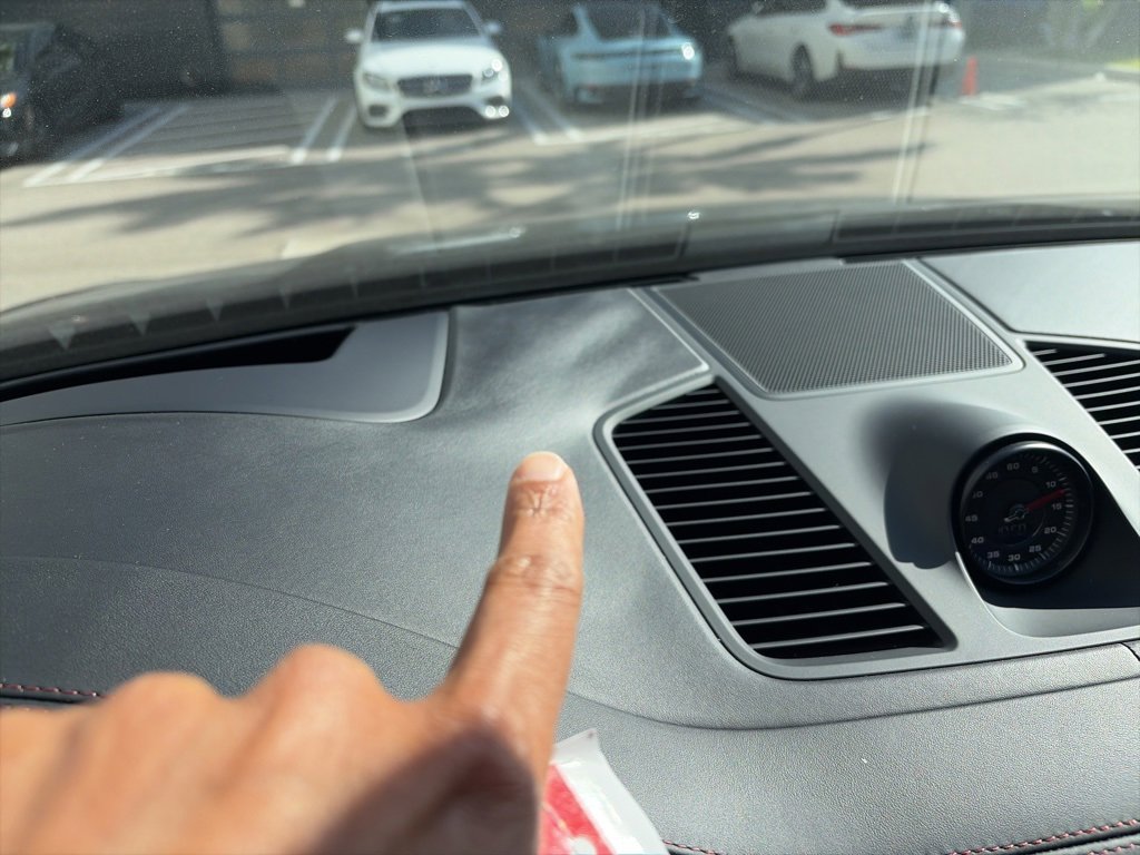 Used 2020 Porsche Cayenne Turbo image 5