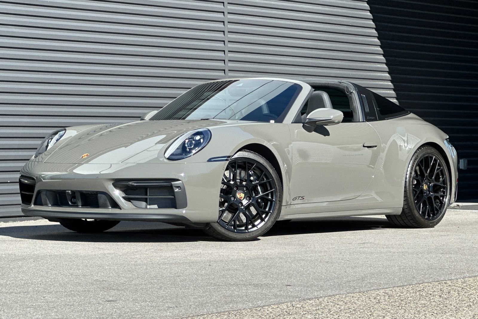 Used 2023 Porsche 911 Targa 4 GTS image 12