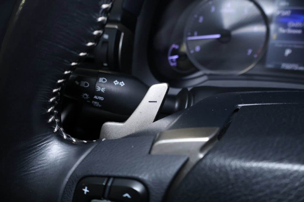 Used 2017 Lexus IS 300 AWD image 22