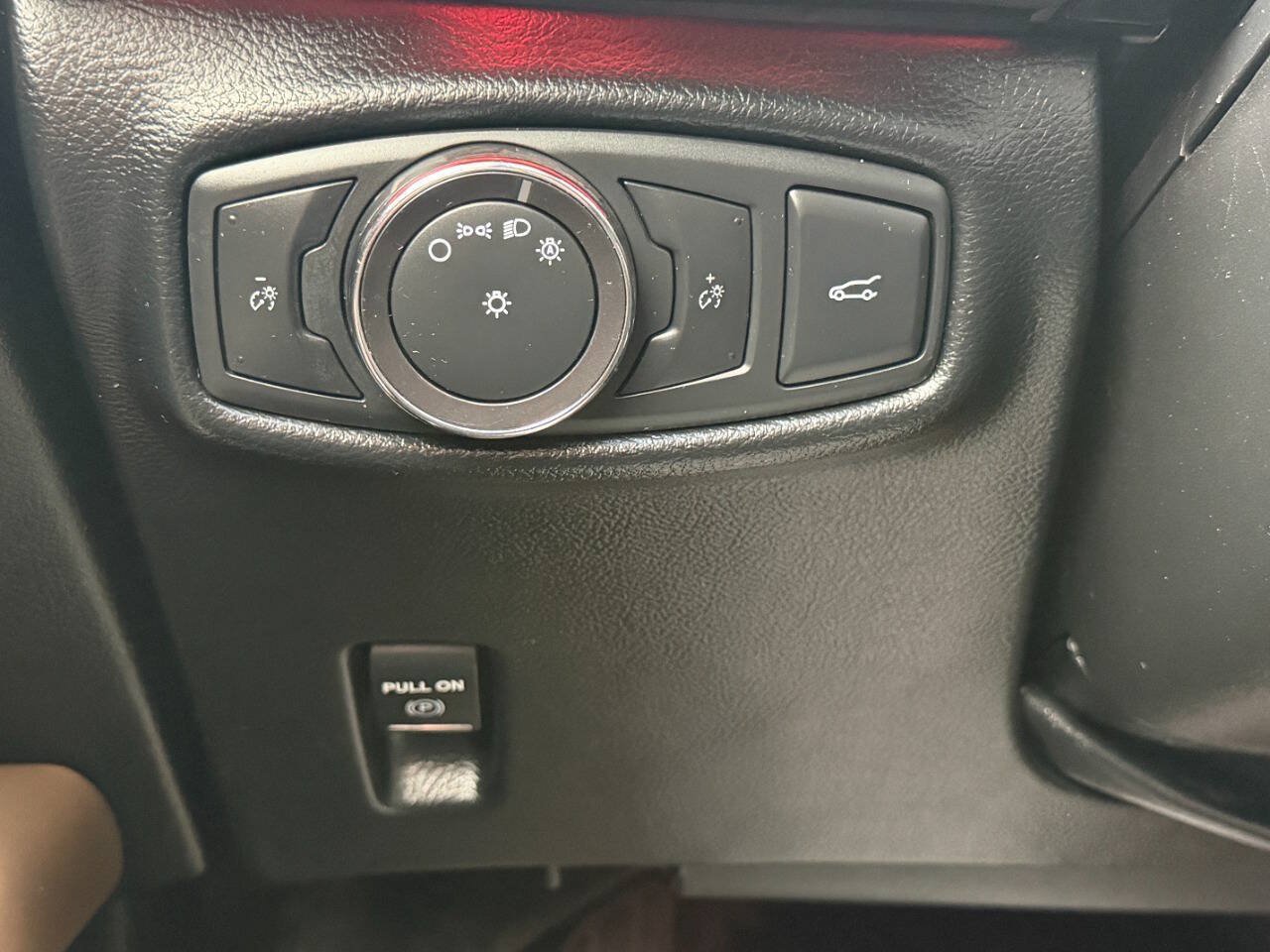 Used 2015 Lincoln MKZ Hybrid w/ Equipment Group 202A Reserve FWD image 38