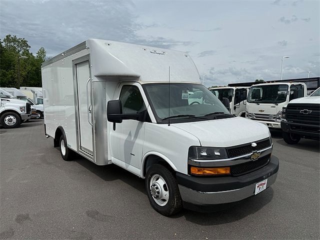 New 2023 Chevrolet Express 3500 w/ Power Convenience Package image 6