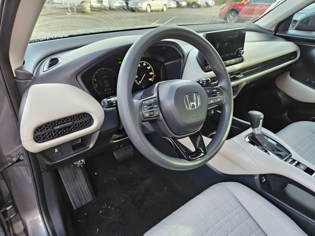 Used 2023 Honda HR-V LX image 15