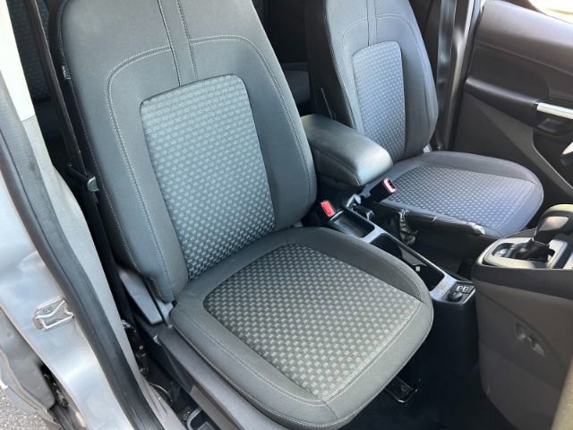 Used 2021 Ford Transit Connect XLT image 25