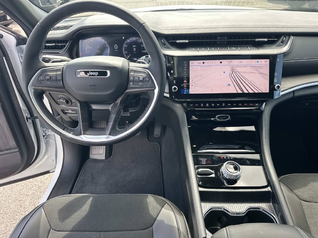 New 2027 Jeep Grand Cherokee Altitude AWD/4WD image 21