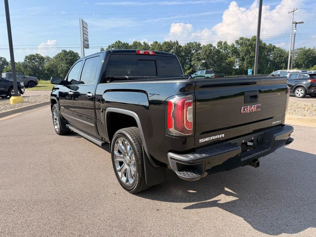 Used 2016 GMC Sierra 1500 Denali w/ Denali Ultimate Package AWD/4WD image 5