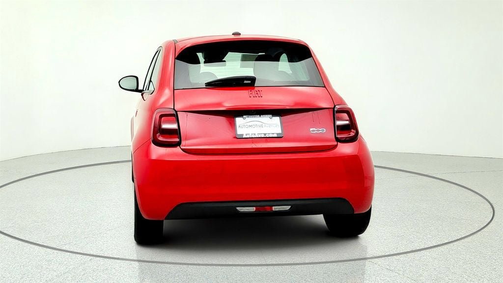 Used 2024 FIAT 500 e (RED) FWD image 6