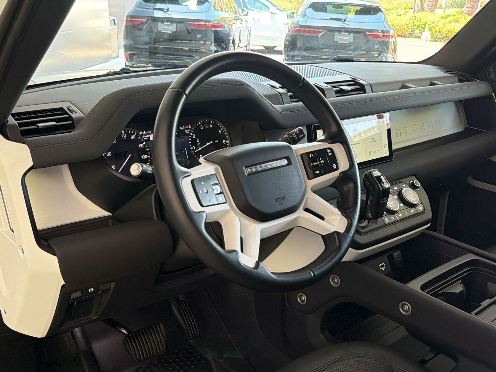 Used 2023 Land Rover Defender 110 S AWD/4WD image 4