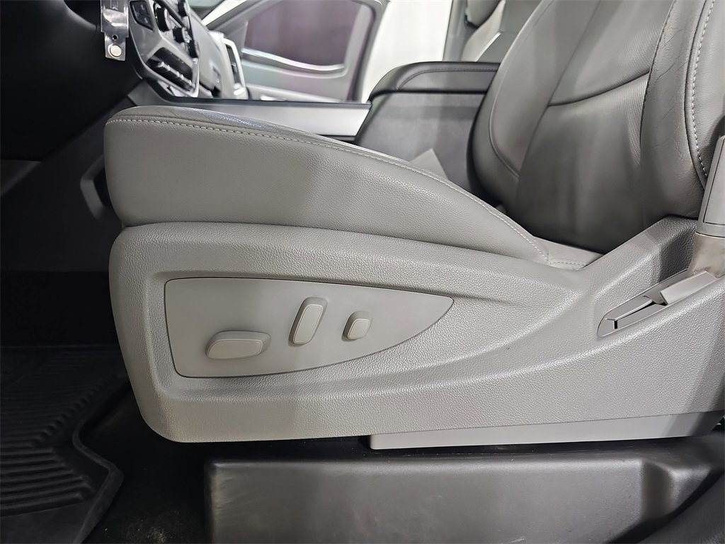 Used 2015 Chevrolet Silverado 1500 LTZ Z71 w/ LTZ Plus Package image 35