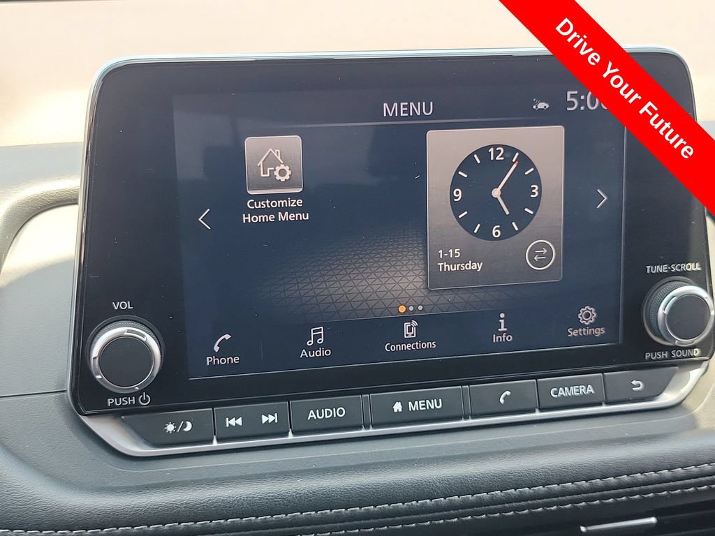 Used 2023 Nissan Rogue SV FWD image 9