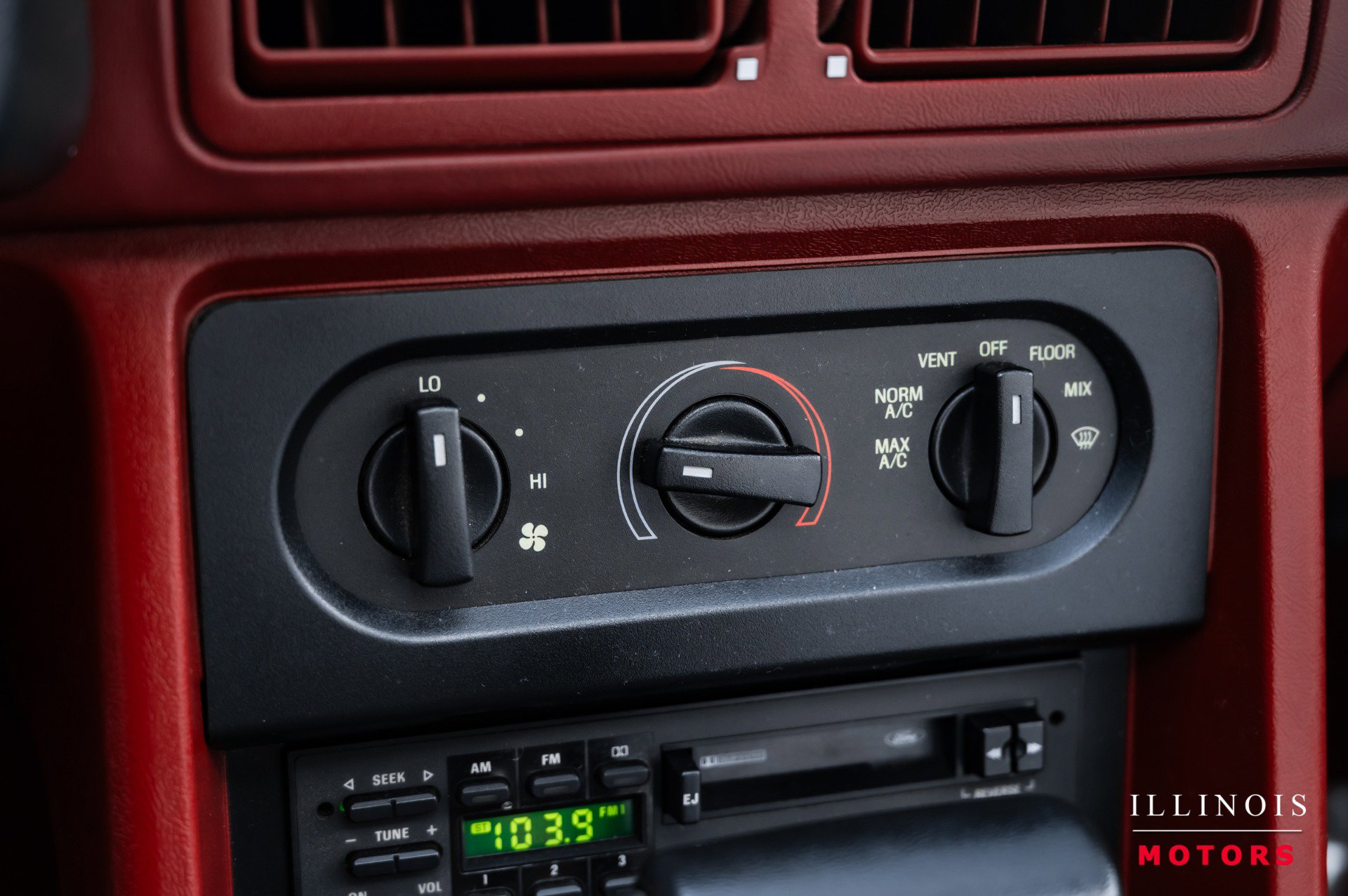 Used 1990 Ford Mustang GT image 20