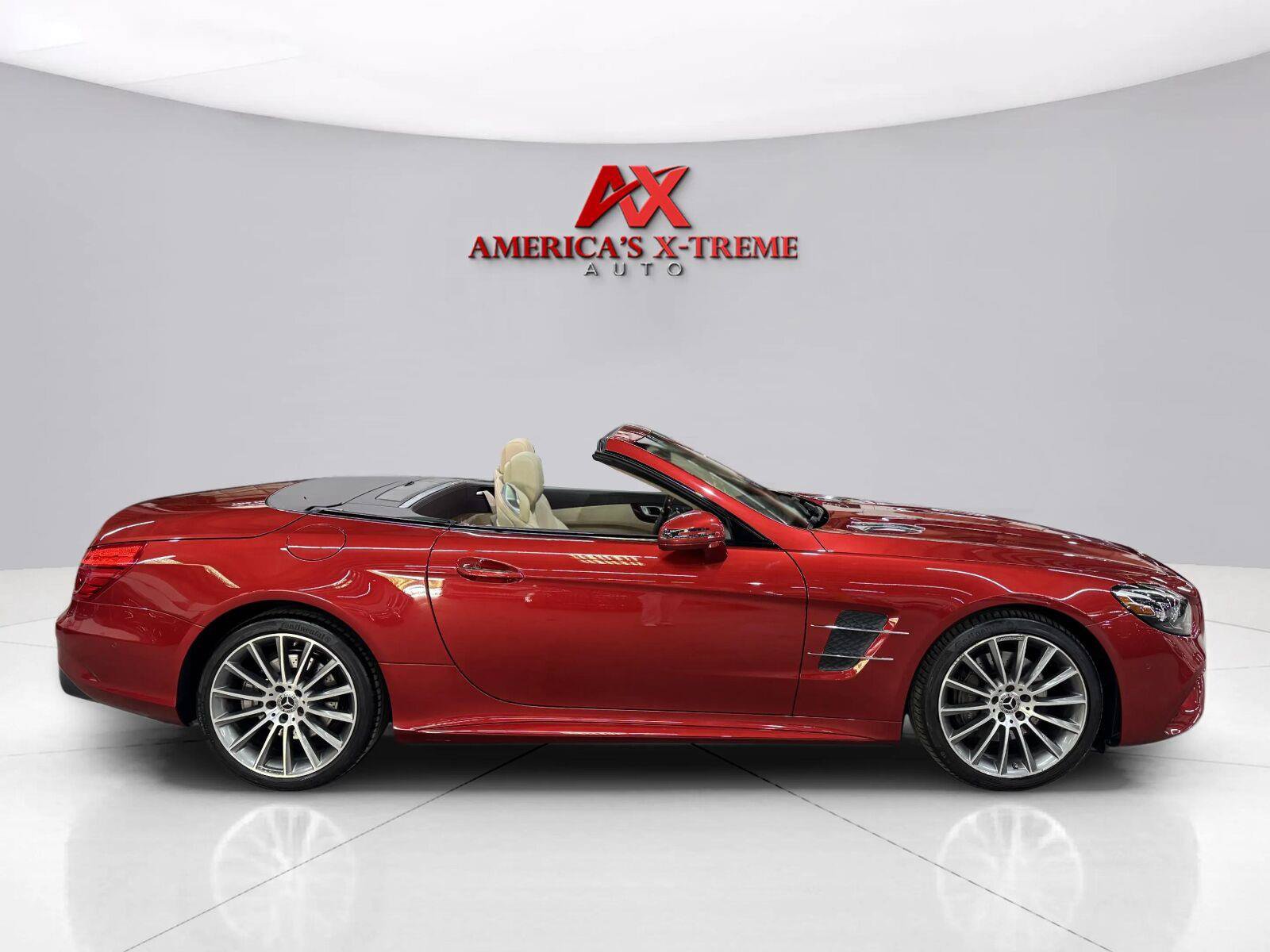 Used 2018 Mercedes-Benz SL 550 image 58