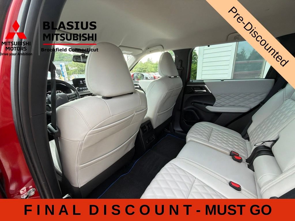 Used 2023 Mitsubishi Outlander SEL AWD/4WD image 50