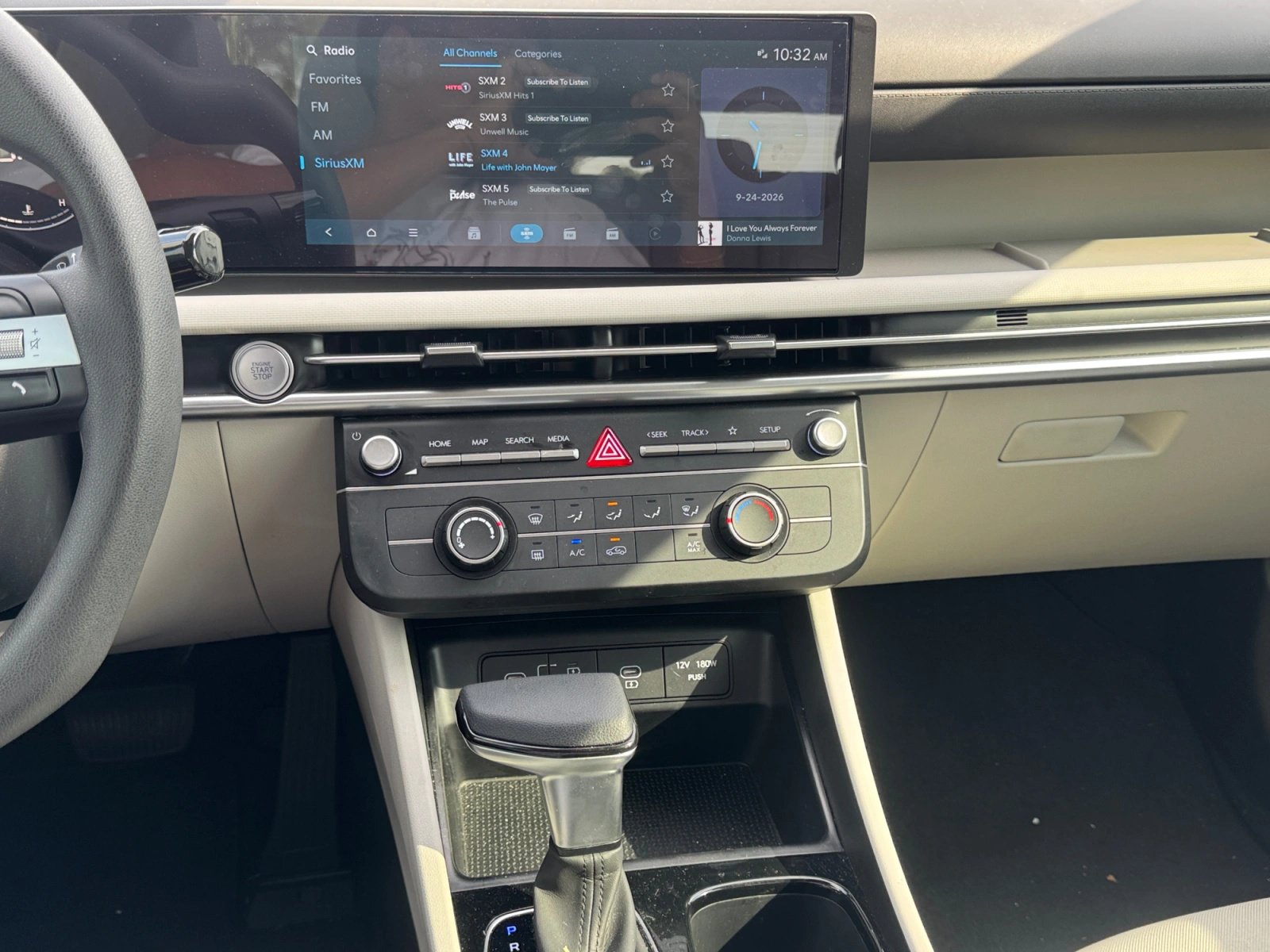 Used 2025 Hyundai Tucson SE FWD image 18