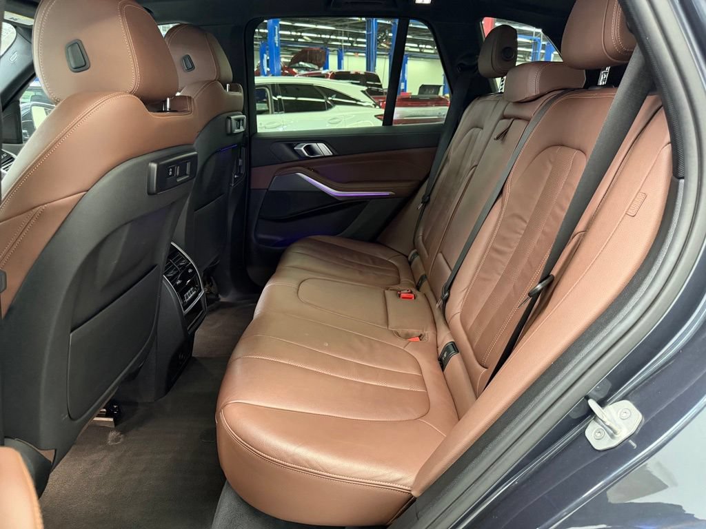 Used 2019 BMW X5 xDrive40i w/ Premium Package 2 AWD/4WD image 15