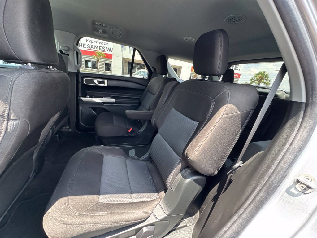 Certified 2023 Ford Explorer XLT RWD image 18