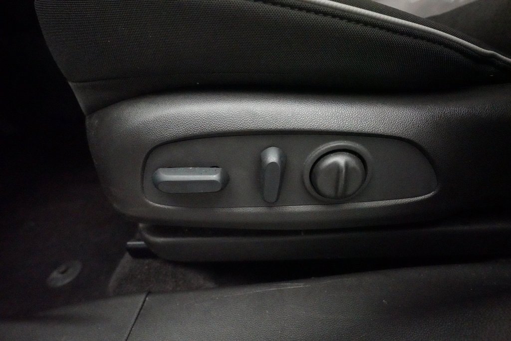 Certified 2023 Chevrolet TrailBlazer LT w/ Convenience Package image 28