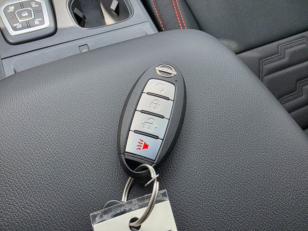 New 2026 Nissan Frontier PRO-4X w/ Pro-4x Convenience Package AWD/4WD image 31