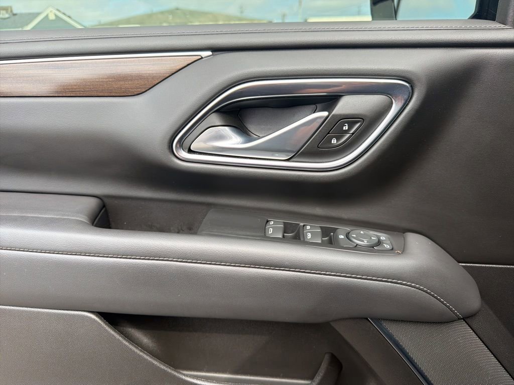 Used 2023 GMC Yukon SLE w/ Max Trailering Package image 13