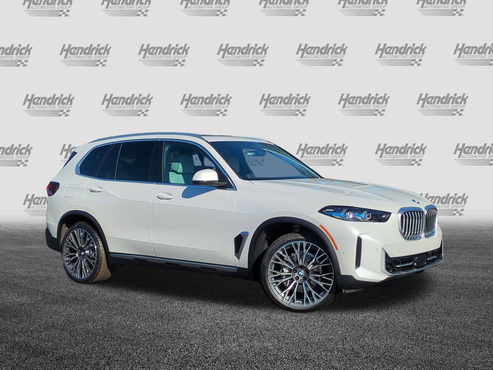 Used 2026 BMW X5 xDrive40i w/ Climate Comfort Package AWD/4WD image 2