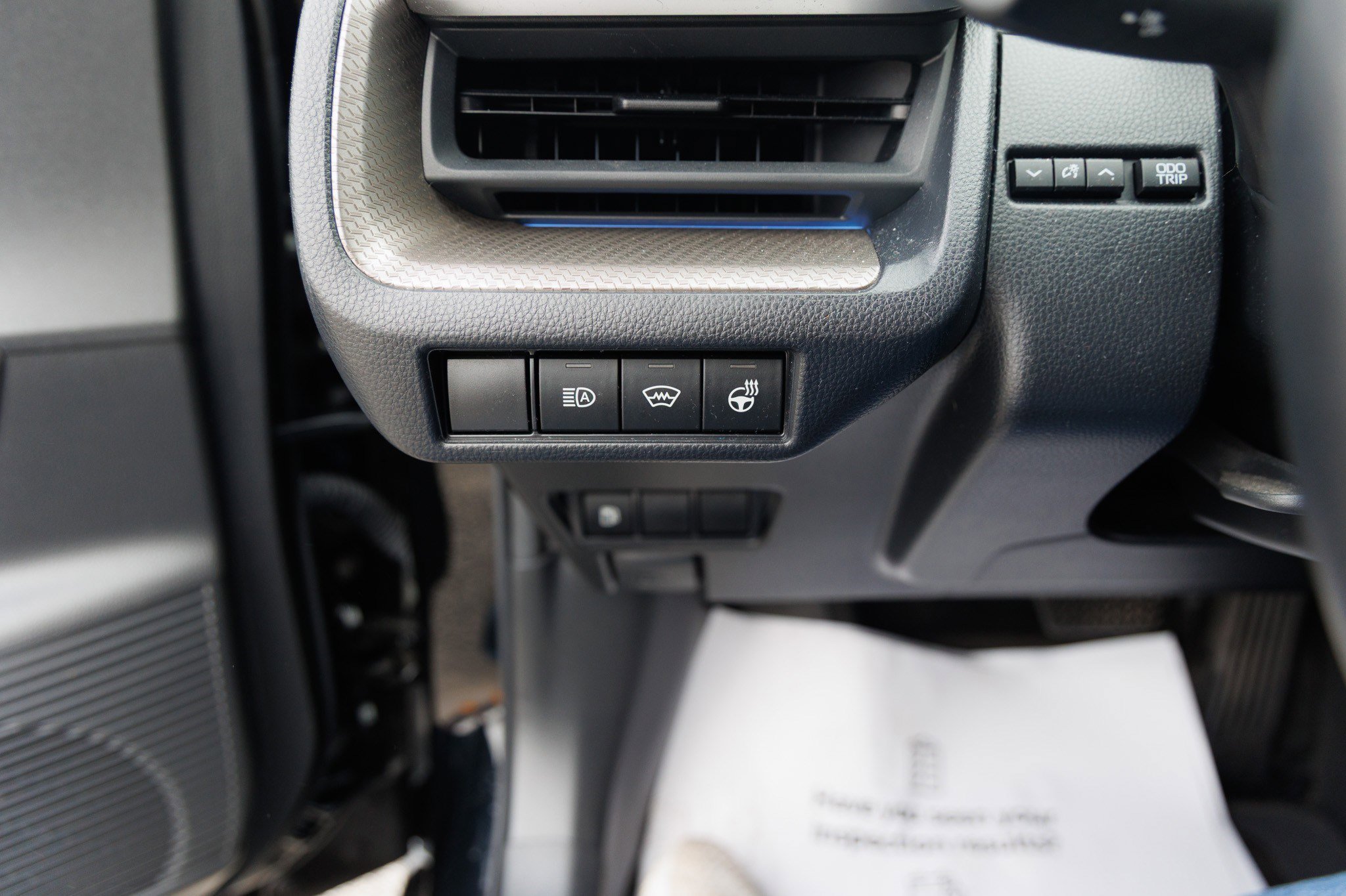 Used 2024 Toyota Prius XLE image 18