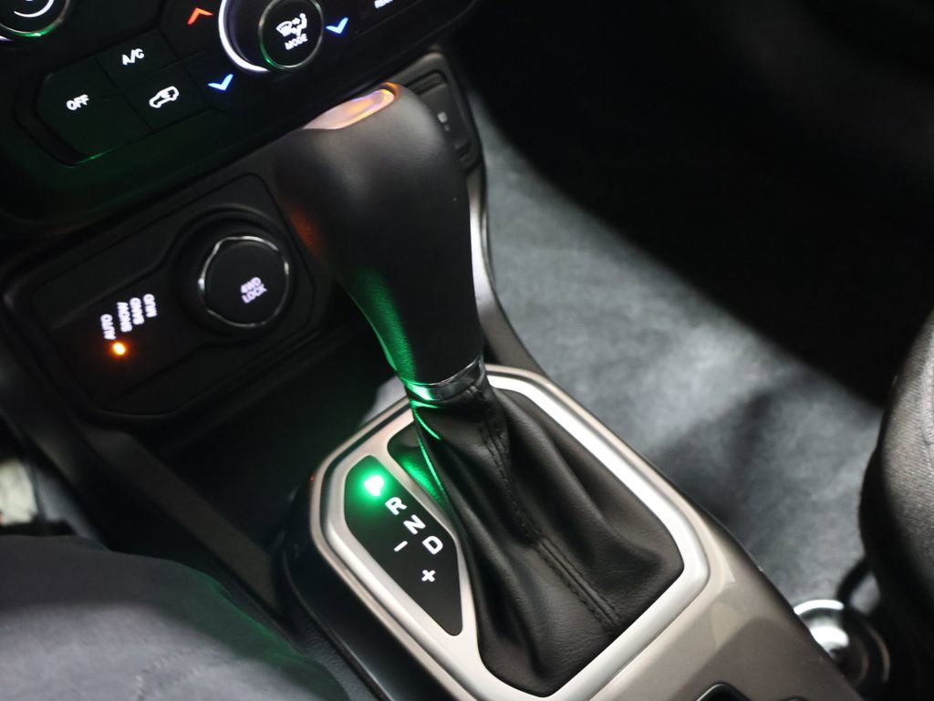 Used 2022 Jeep Renegade Latitude image 29