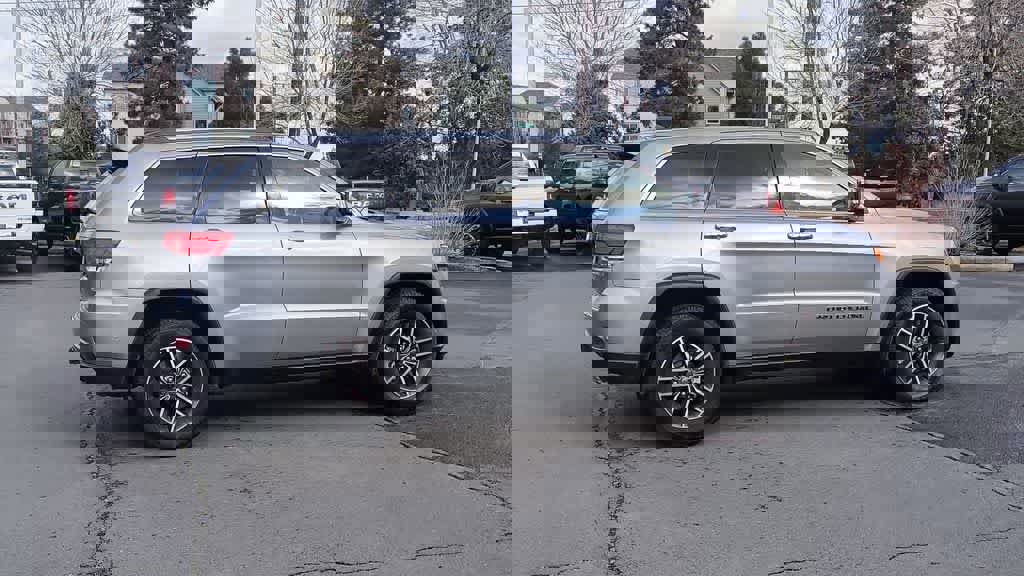 Used 2021 Jeep Grand Cherokee Limited w/ Premium Lighting Group image 9