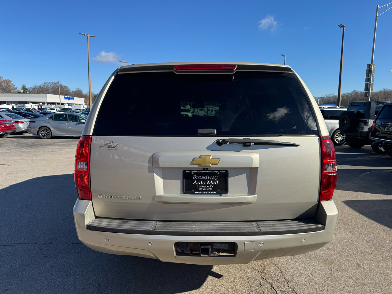 Used 2013 Chevrolet Suburban LS w/ Convenience Package 1 image 4