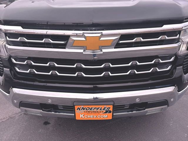 Used 2025 Chevrolet Silverado 1500 LTZ image 32