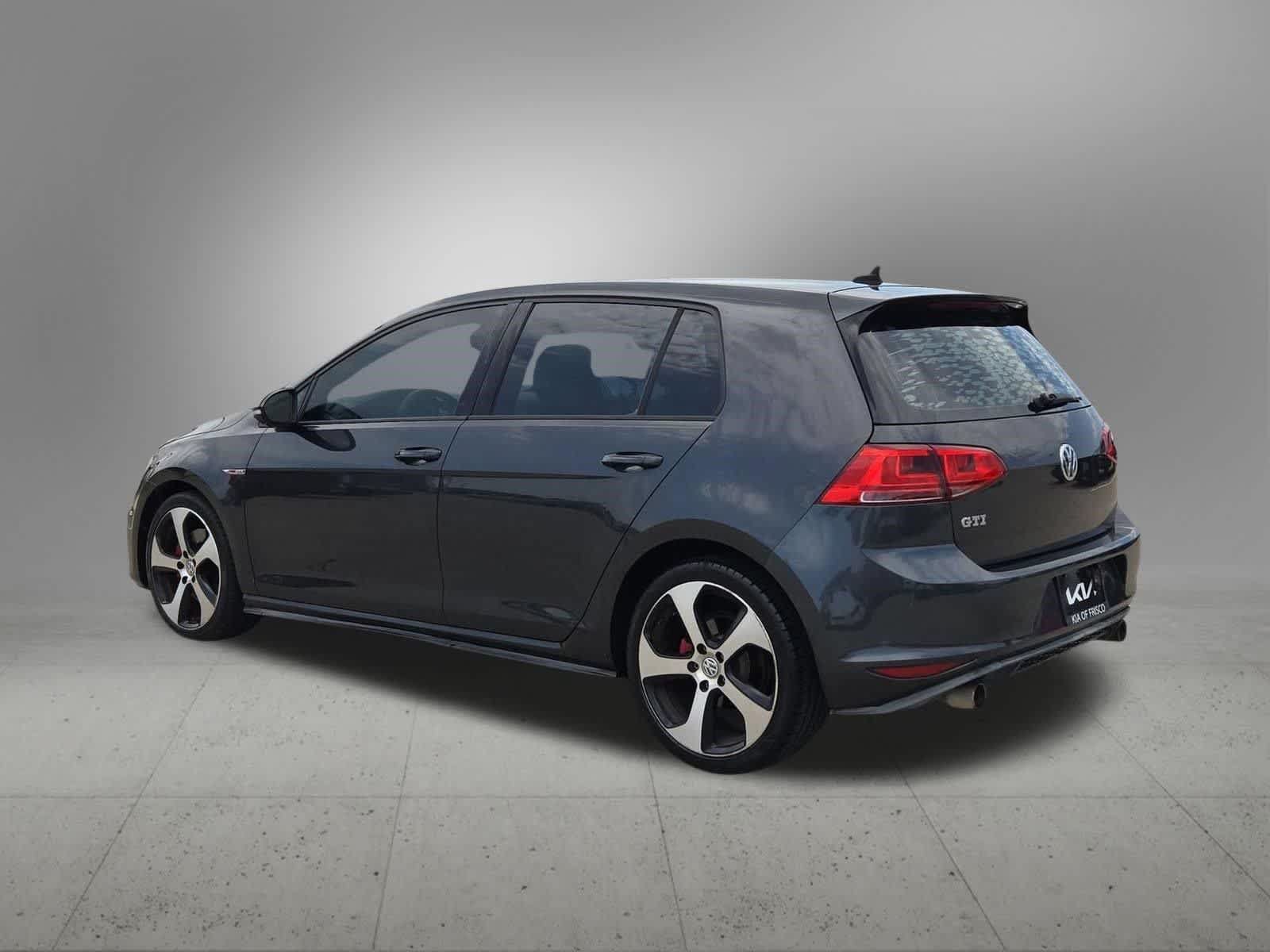 Used 2015 Volkswagen GTI SE FWD image 4