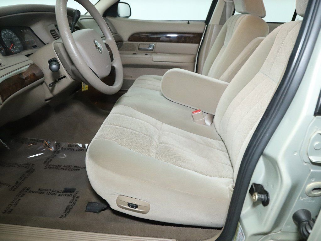 Used 2005 Mercury Grand Marquis GS image 22