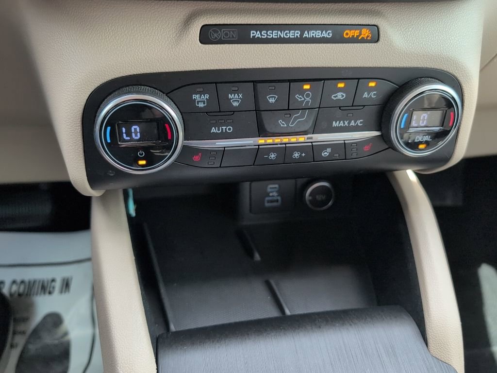 Certified 2020 Ford Escape Titanium image 19