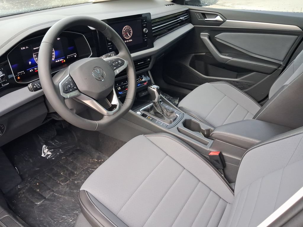 New 2026 Volkswagen Jetta SE FWD image 7