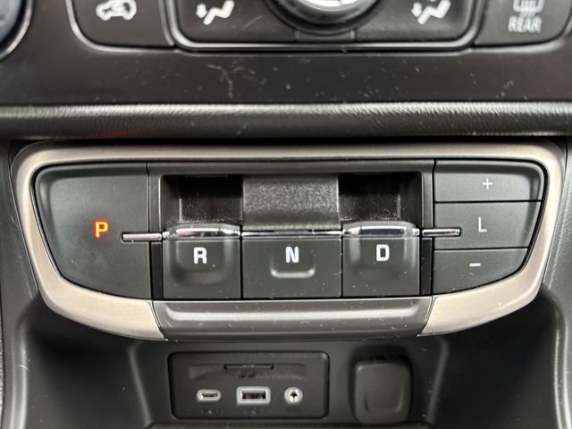 Used 2023 GMC Terrain Denali w/ Black Diamond Edition AWD/4WD image 16