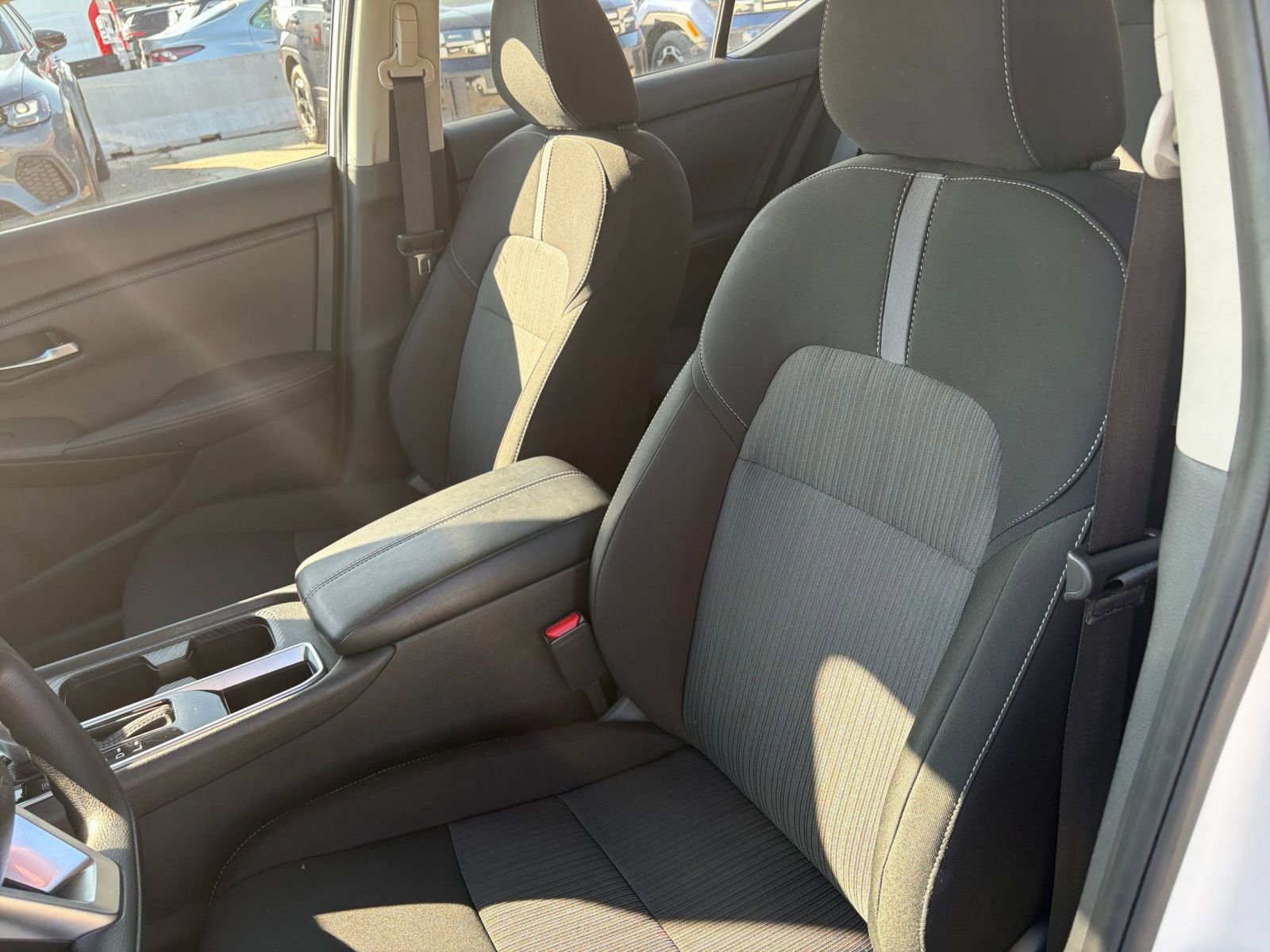 Used 2025 Nissan Sentra SV image 34
