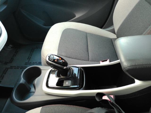 Used 2019 Chevrolet Bolt LT FWD image 37