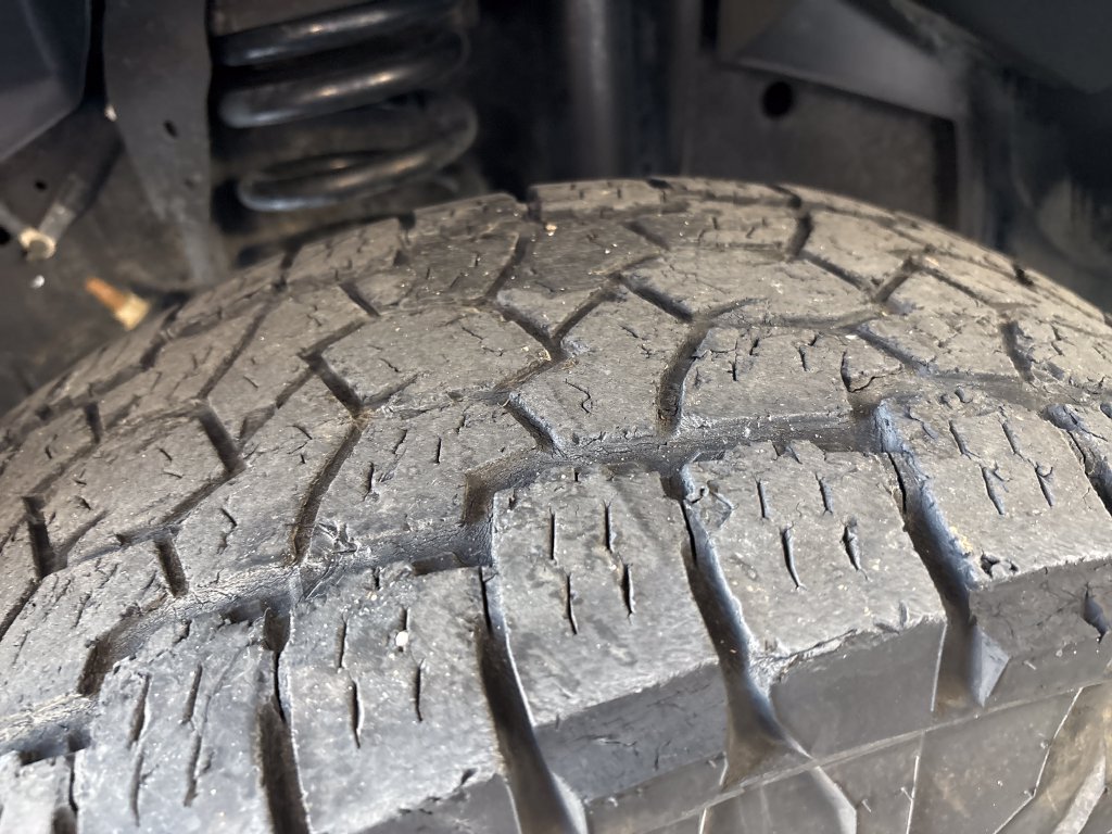 Used 2024 RAM 3500 Laramie w/ Night Edition AWD/4WD image 33