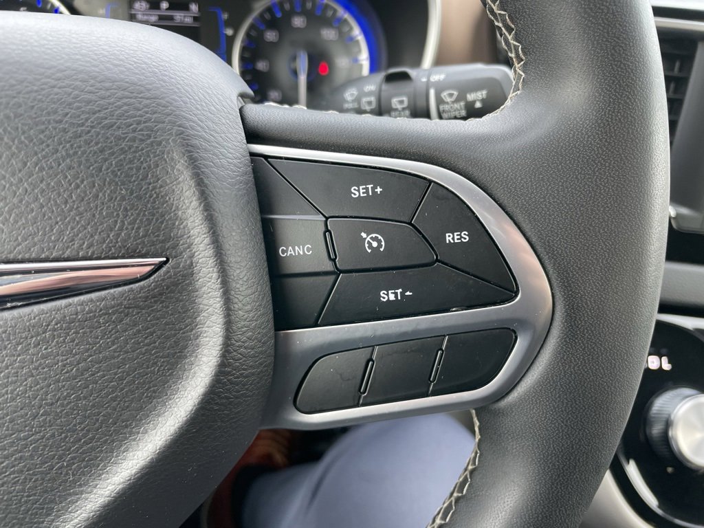 Used 2024 Chrysler Voyager LX image 22