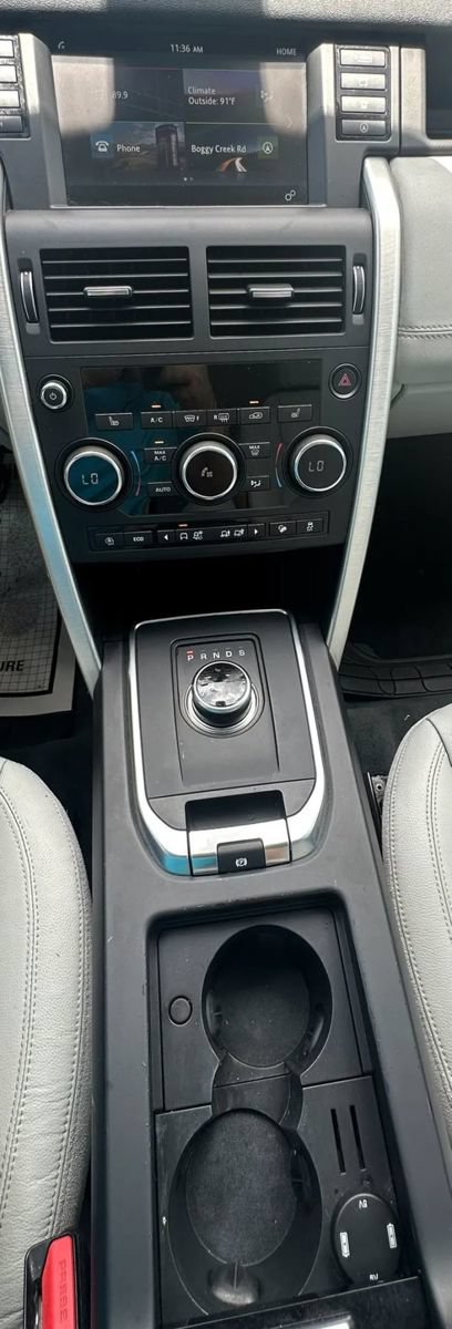 Used 2018 Land Rover Discovery Sport SE AWD/4WD image 11
